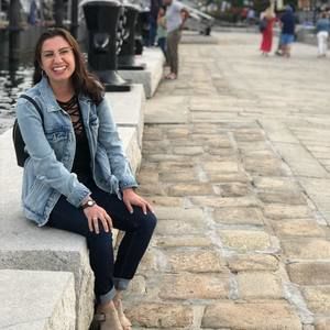 Meet your Posher, Becca